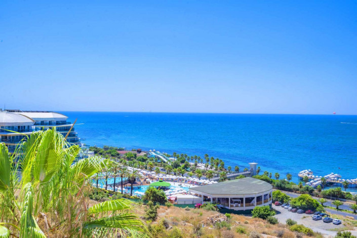 Меблированная квартира 2+1, 91м2 с видом на море, район Тюрклер - Ракурс 13