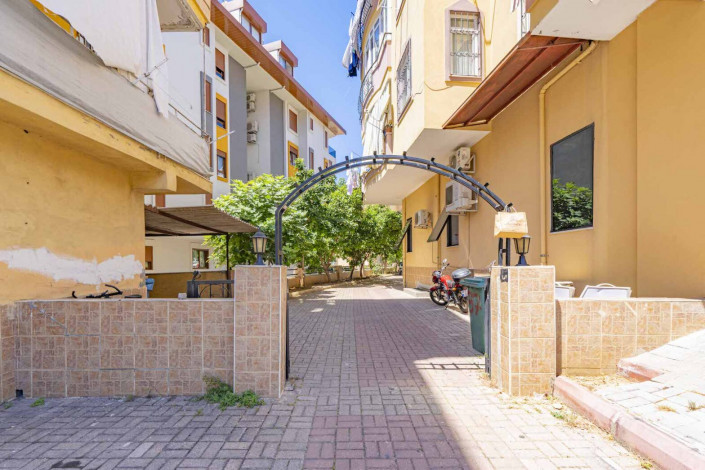 Уютная просторная квартира планировки 3+1, 150м2 в центральной части города Аланья - Ракурс 18