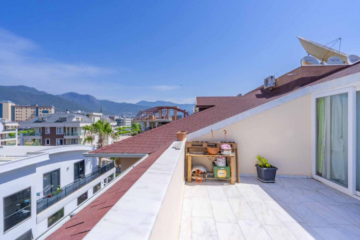 Просторный пентхаус планировки 4+1 в районе Оба - Ракурс 4