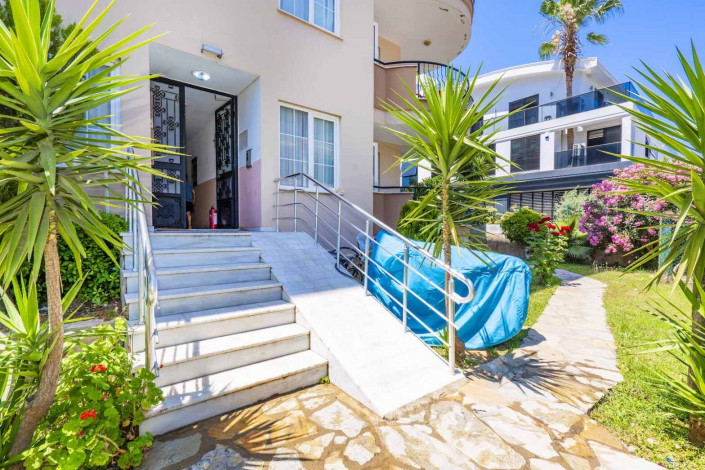 Просторный пентхаус планировки 4+1 в районе Оба - Ракурс 13