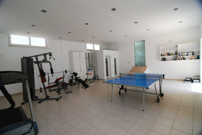 Трехкомнатная меблированная квартира в Обе, 100 м2 - Ракурс 12