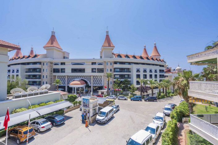 Квартира планировки 2+1, 120м2 в шаговой доступности от моря, район Окуджалар - Ракурс 14