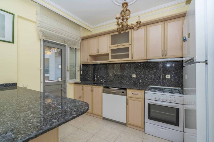 Квартира планировки 2+1, 120м2 в шаговой доступности от моря, район Окуджалар - Ракурс 17