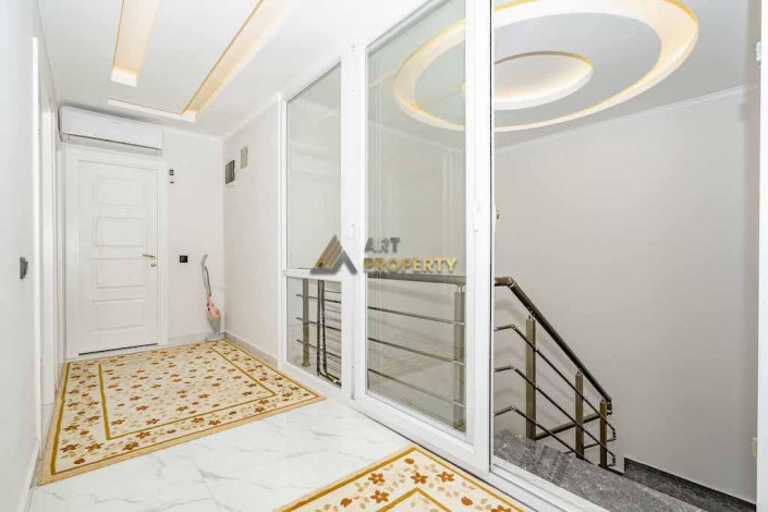 Видовой пентхаус планировки 5+1, 350м2 в районе Оба - Ракурс 8