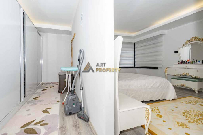 Видовой пентхаус планировки 5+1, 350м2 в районе Оба - Ракурс 10