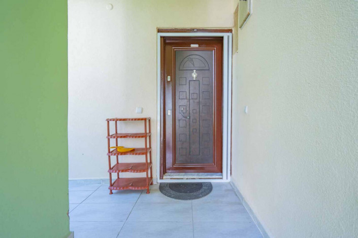 Меблированная квартира планировки 2+1, 105м2 в шаговой доступности от моря, Окуджалар - Ракурс 19