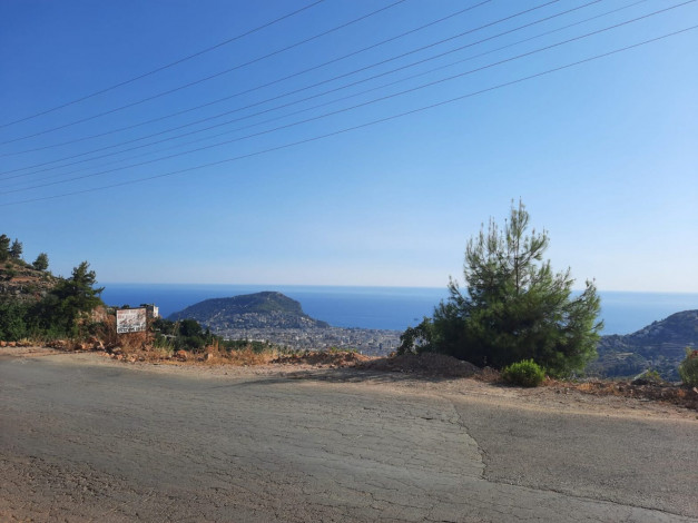 Участок земли в центральной части города Аланья - Ракурс 4