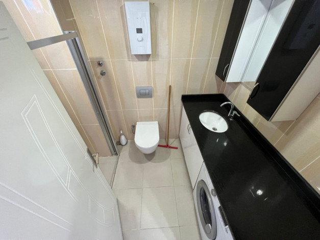 Большая меблированная квартира планировки 1+1, 80м2 с видом на море, Махмутлар - Ракурс 6