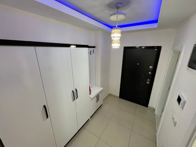 Большая меблированная квартира планировки 1+1, 80м2 с видом на море, Махмутлар - Ракурс 12