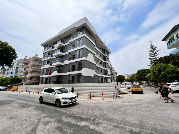 Апартаменты 1+1, 49м2 в новом жилом комплексе в центре города Аланья - Ракурс 3