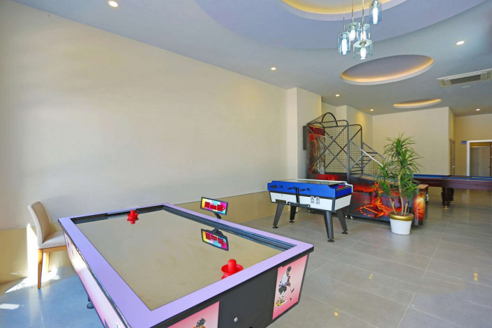 Двухуровневая квартира 4+1 вблизи от моря в районе Кестель, 225 м2 - Ракурс 30