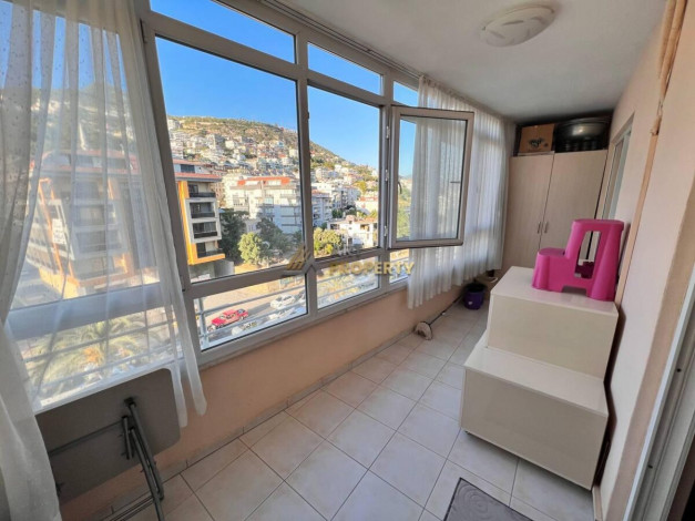 Квартира планировки 3+1, 185м2 с отдельной кухней с видом на море и крепость, центр Алании - Ракурс 11