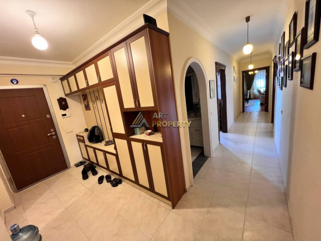 Квартира планировки 3+1, 185м2 с отдельной кухней с видом на море и крепость, центр Алании - Ракурс 24