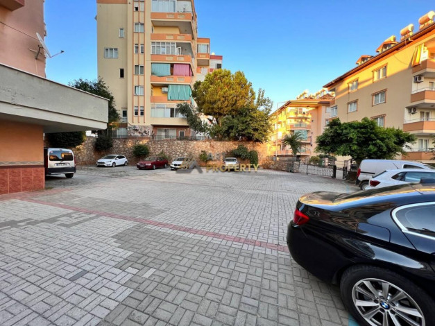 Квартира планировки 3+1, 185м2 с отдельной кухней с видом на море и крепость, центр Алании - Ракурс 31