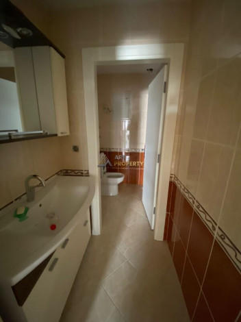 Большая квартира планировки 4+1, 220м2 c видом на море в районе Оба - Ракурс 9