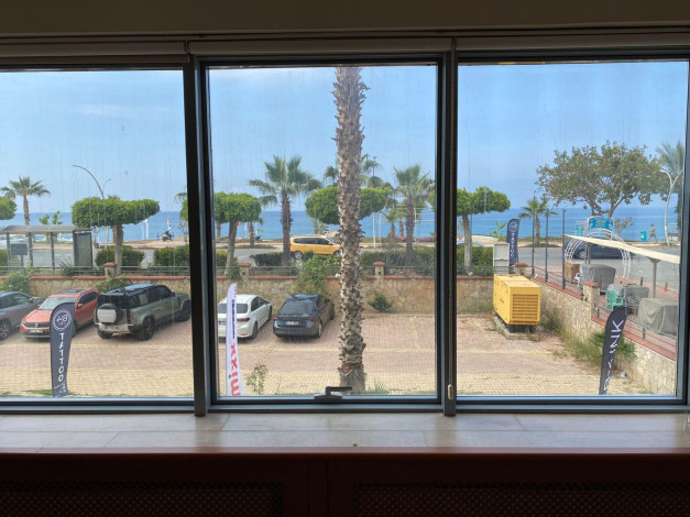 Большая квартира планировки 4+1, 220м2 c видом на море в районе Оба - Ракурс 21