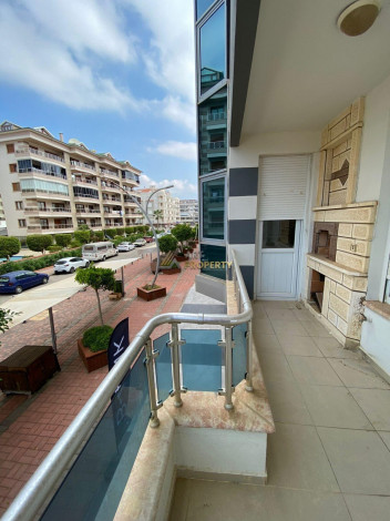 Большая квартира планировки 4+1, 220м2 c видом на море в районе Оба - Ракурс 24