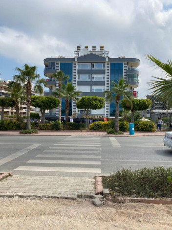 Большая квартира планировки 4+1, 220м2 c видом на море в районе Оба - Ракурс 36