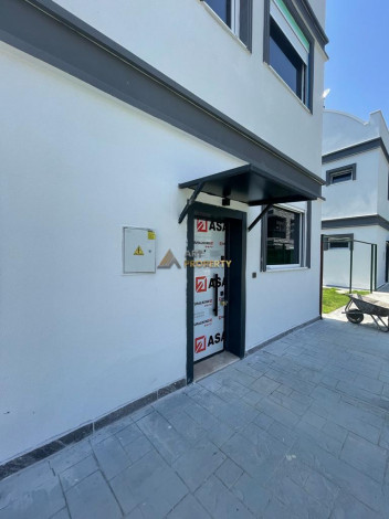 Вилла с собственным садом в районе Манвагат - Ракурс 31