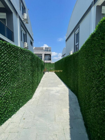 Вилла с собственным садом в районе Манвагат - Ракурс 32