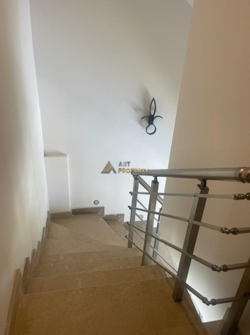 Вилла с собственным садом в районе Манвагат - Ракурс 53