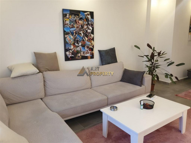 Просторная меблированная квартира планировки 1+1, 78м2 в районе Каргыджак - Ракурс 2