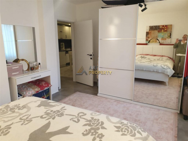 Просторная меблированная квартира планировки 1+1, 78м2 в районе Каргыджак - Ракурс 9