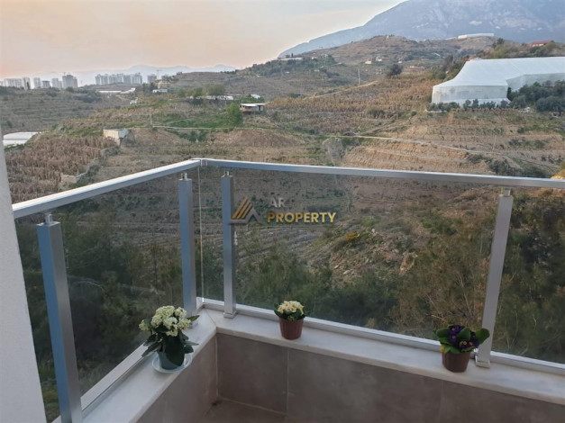 Просторная меблированная квартира планировки 1+1, 78м2 в районе Каргыджак - Ракурс 12