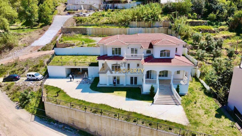 Роскошная вилла в престижном районе Тепе, центр Алании - Ракурс 10