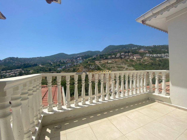 Роскошная вилла в престижном районе Тепе, центр Алании - Ракурс 16