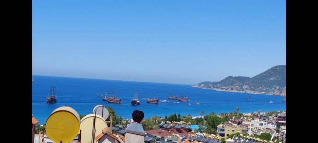 Квартира планировки 2+1, 95м2 с видом на море в центре города Аланья - Ракурс 18