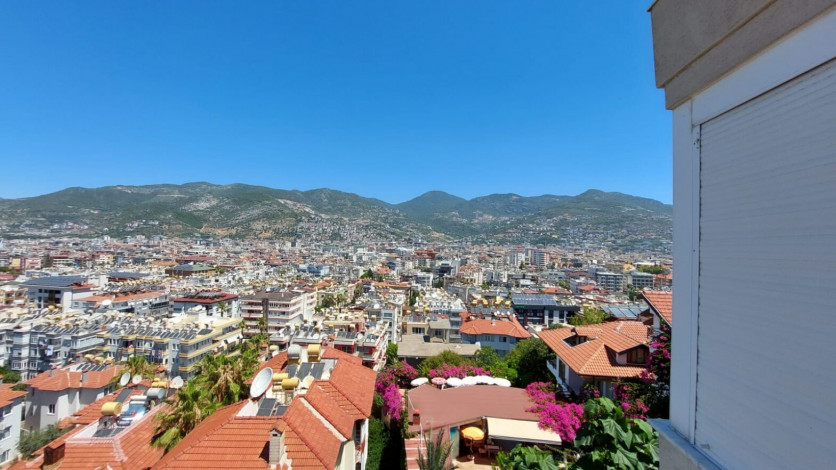 Квартира планировки 2+1, 95м2 с видом на море в центре города Аланья - Ракурс 20