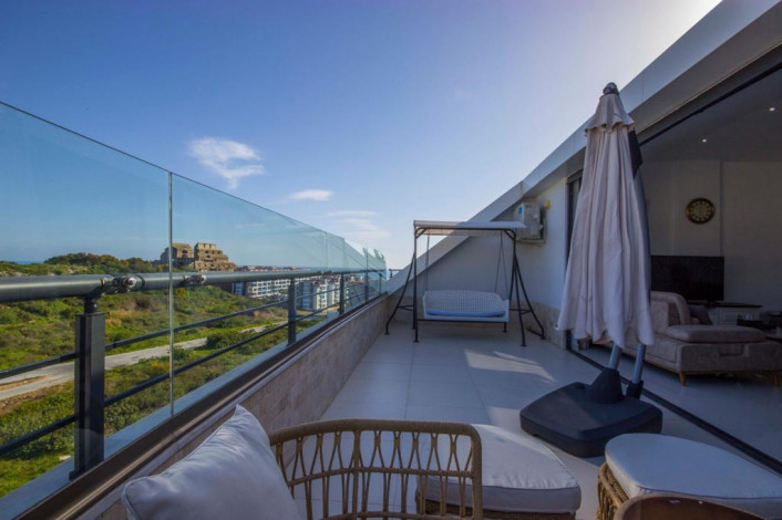 Меблированные двухуровневые апартаменты 3+1 с современным дизайном в Кестель, 155м2 - Ракурс 3