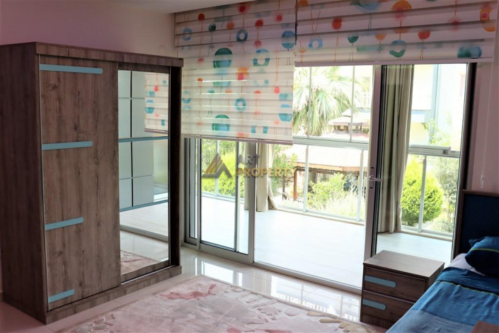 Уютный меблированный пентхаус 3+1, 150м2 в район Кестель - Ракурс 44