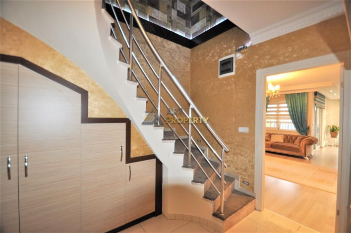 Пентхаус планировки 5+1, 295м2 в районе Джикджилли - Ракурс 9