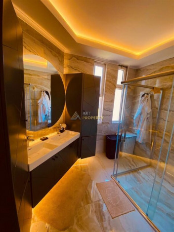 Уютная трехэтажная вилла в районе Дымчай - Ракурс 6