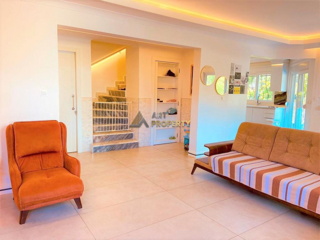 Уютная трехэтажная вилла в районе Дымчай - Ракурс 17