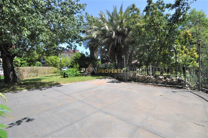 Уютная трехэтажная вилла в районе Дымчай - Ракурс 31