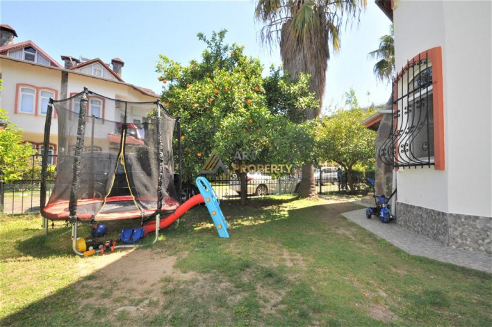 Уютная трехэтажная вилла в районе Дымчай - Ракурс 38