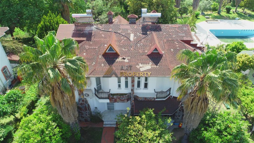 Уютная трехэтажная вилла в районе Дымчай - Ракурс 46