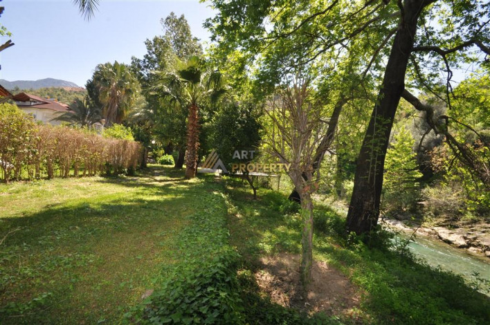 Уютная трехэтажная вилла в районе Дымчай - Ракурс 66