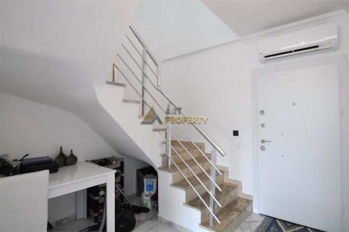 Пентхаус планировки 3+1, 190м2 в живописном районе Авсаллар - Ракурс 12