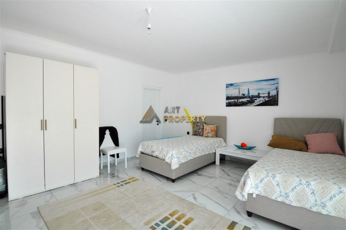 Пентхаус планировки 3+1, 190м2 в живописном районе Авсаллар - Ракурс 15