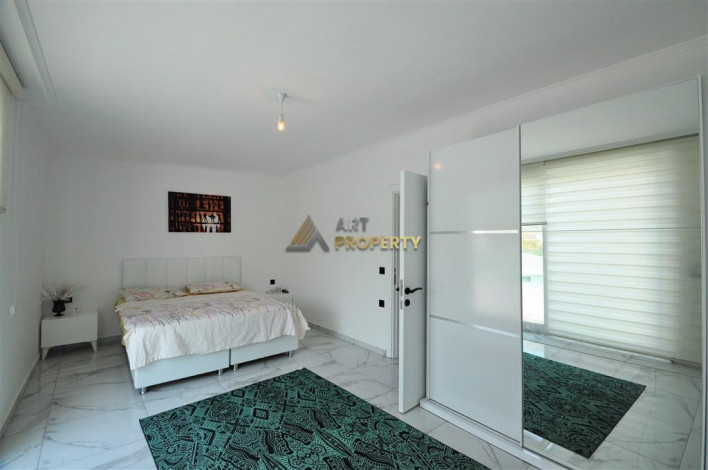 Пентхаус планировки 3+1, 190м2 в живописном районе Авсаллар - Ракурс 18