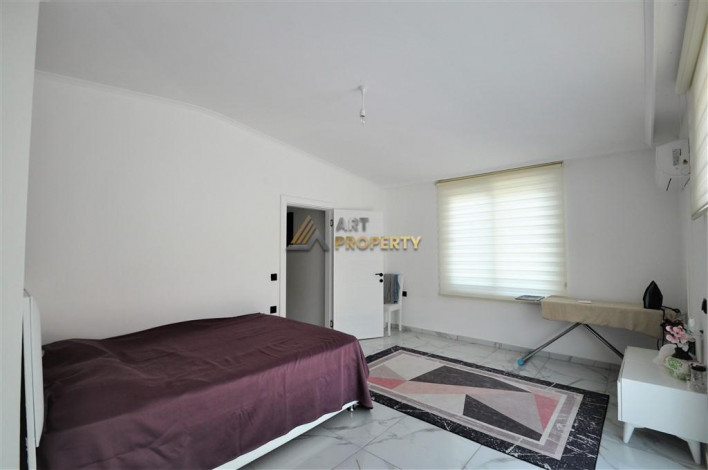 Пентхаус планировки 3+1, 190м2 в живописном районе Авсаллар - Ракурс 21