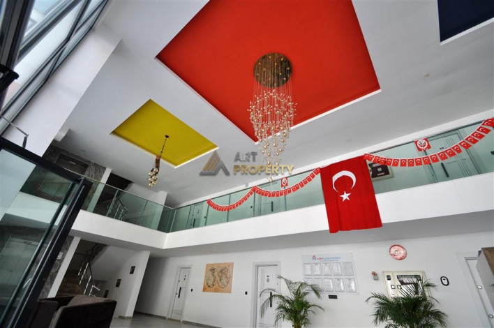 Пентхаус планировки 3+1, 190м2 в живописном районе Авсаллар - Ракурс 52