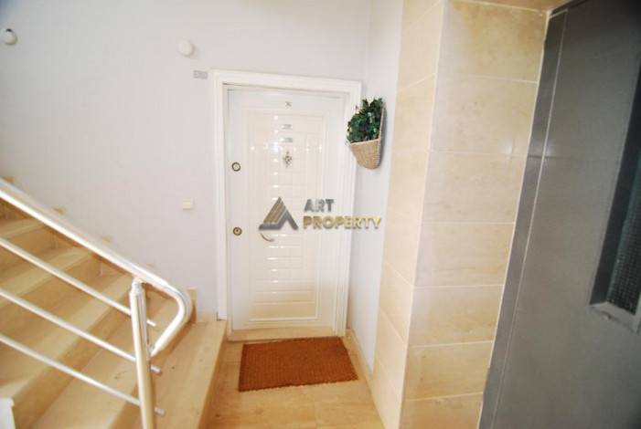 Дуплекс планировки 3+1, 140м2 с видом на море и крепость в центральной части города Аланья - Ракурс 15