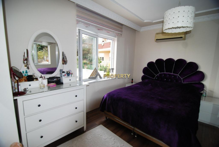 Дуплекс планировки 3+1, 140м2 с видом на море и крепость в центральной части города Аланья - Ракурс 22