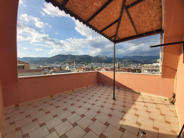 Просторный пентхаус планировки 5+1 в престижном районе Оба - Ракурс 15