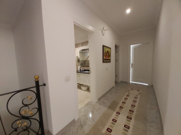 Просторный пентхаус планировки 5+1 в престижном районе Оба - Ракурс 17